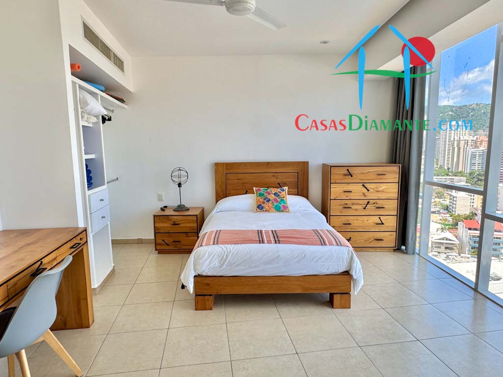 Acqualina Skylife Norte 1702 - Recámara uno 2